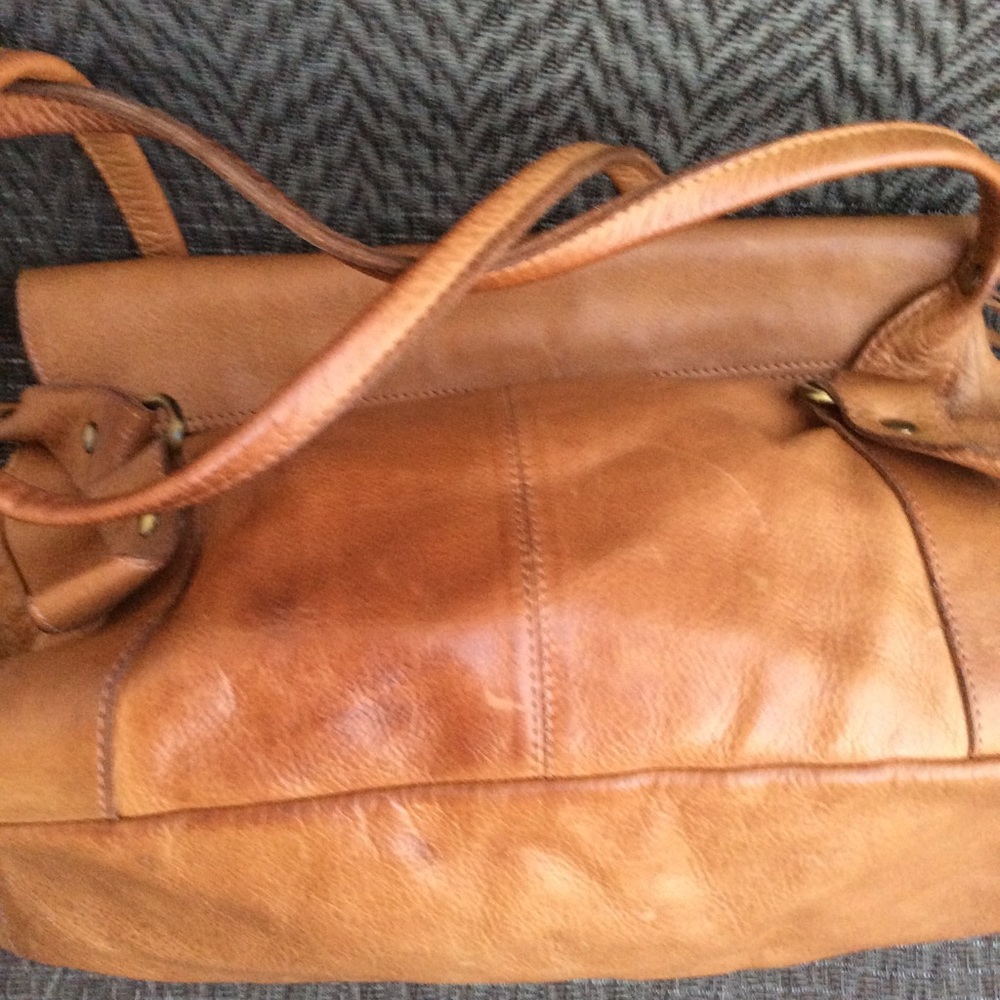 🚫SOLD 🚫 Ravel Tan Leather Satchel Bag - Picture 5 of 7